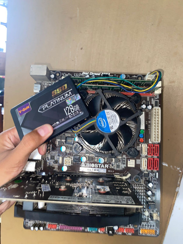 mobo.jpg