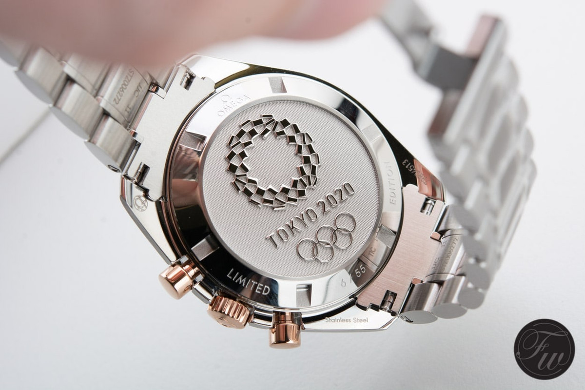 OMEGASpeedmasterTokyo2020Set-2