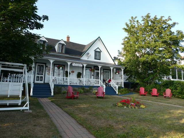 DOS SEMANAS EN EL ESTE DE CANADÁ (ONTARIO Y QUÉBEC) - Blogs de Canada - Montmorency, Basílica Sainte-Anne de Beaupré, Cañón Sainte-Anne y Tadoussac (25)