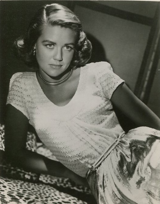 Dorothy_Malone_ma68