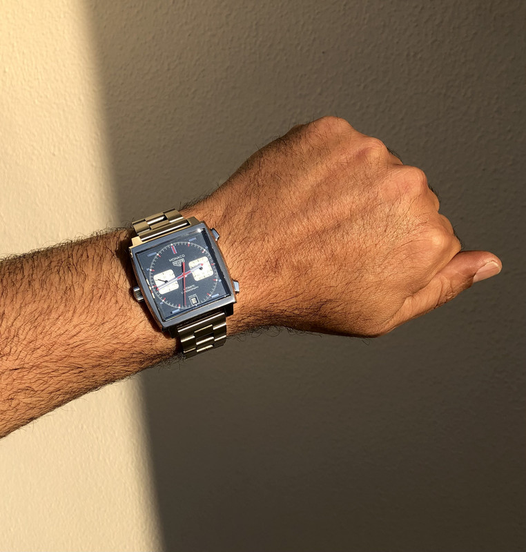 70CE504D-CF16-4976-B0AE-F11B9C643985