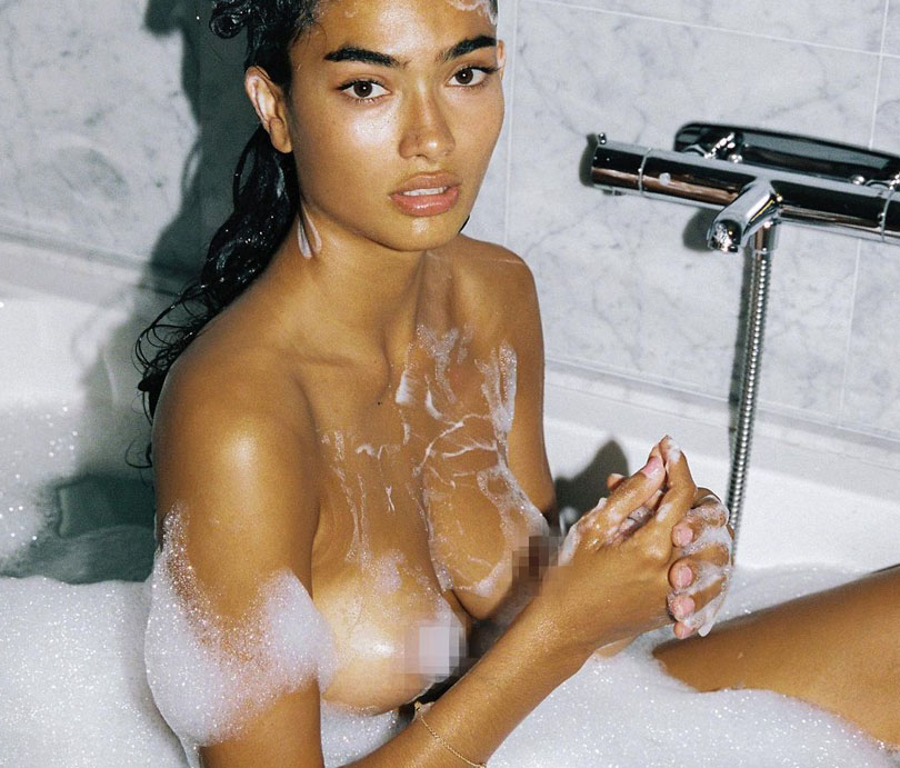 Kelly-Gale-Nude