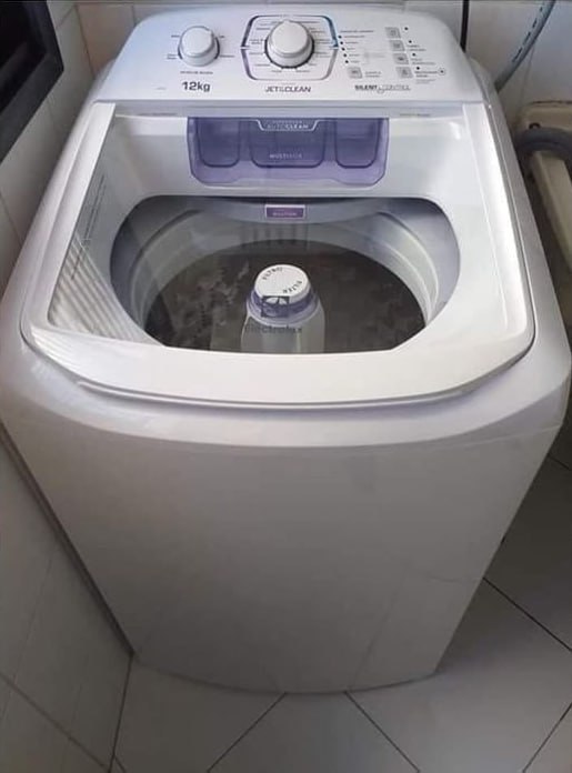 Máquina de Lavar 12kg Electrolux Turbo Economia, Silenciosa com Cesto Inox e Jet&Clean LAC12 127v