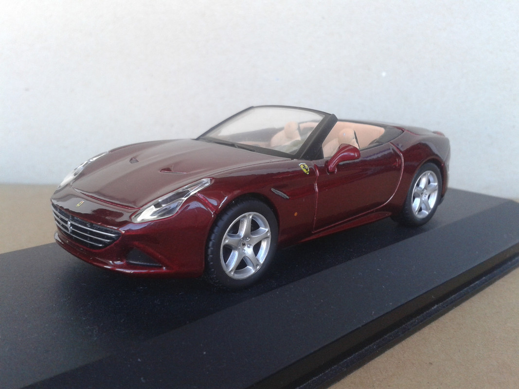 2014 Ferrari California T (Bburago   Ixo) (5)