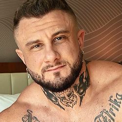 Crush Daddy