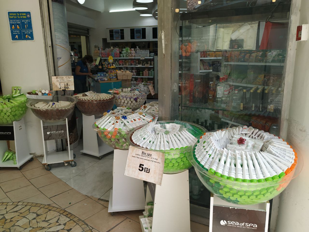 387E90E3-4C80-47C4-BBFF-F01780622569