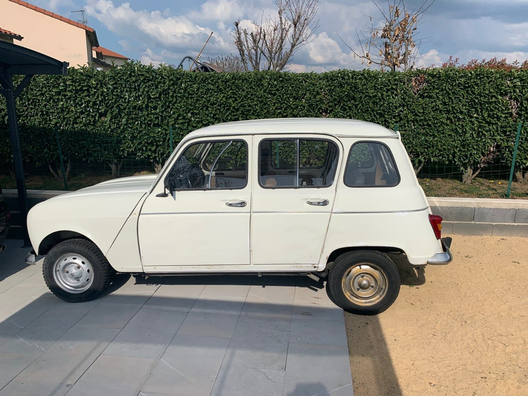 DDCC79B7-D614-4143-B298-5CB34FD4793D