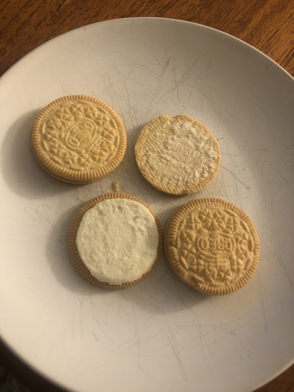 My Golden Oreo had an inside out cookie : r/mildlyinteresting