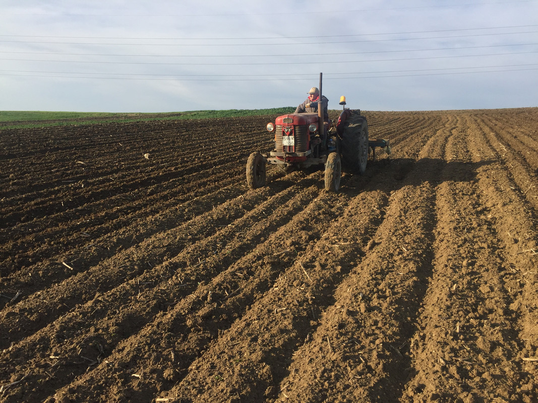 4AB4449D-A2B3-4F24-B53A-9F1A7AA4AD67