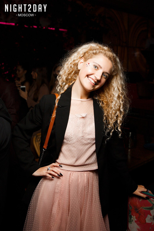 21E33EB0-58D1-4197-BB6B-ADD0DFF535D4