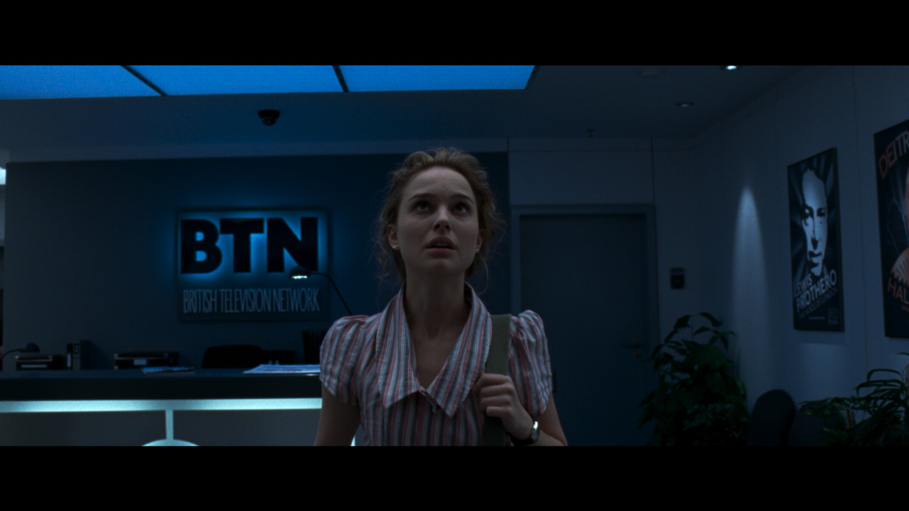 V.for.Vendetta.2005.2160p.UHD.BDRemux.TrueHD.Atmos.7.1.HYBRID.DoVi-DVT.mkv_001712.718