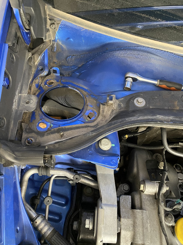 F0E6AFE0-DA33-46FA-BEAD-75B0BAD9A95E