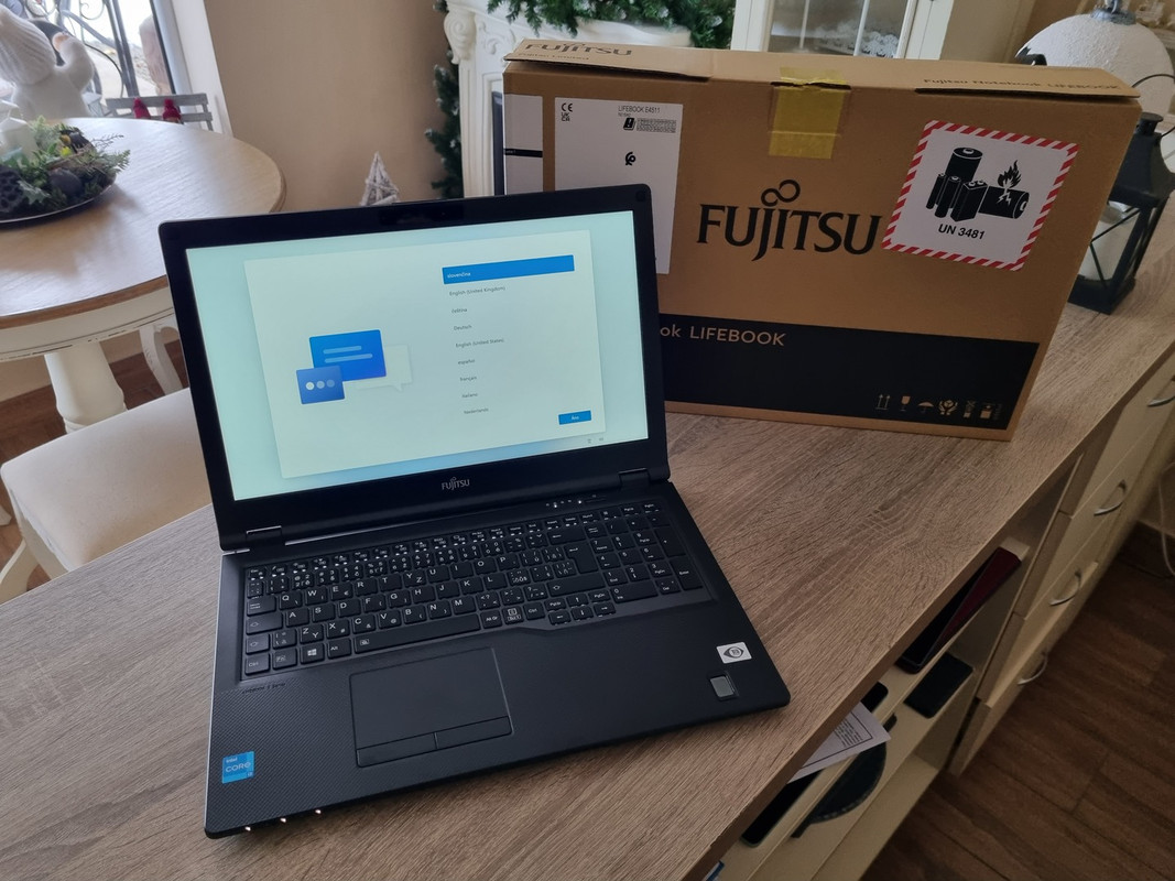 P: Nový Fujitsu Lifebook