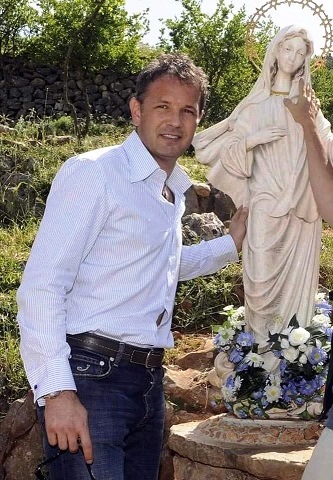 Sinisa-e-la-Gospa dans Medjugorje