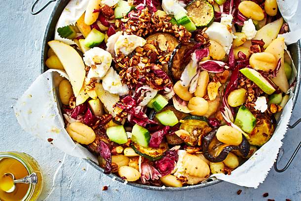 Sommer trifft Herbst: Gnocchi-Salat mit Birne Sommer trifft Herbst: Gnocchi-Salat mit Birne