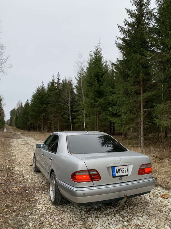 223803EE-15FC-442A-BCC9-9B8A8538CD85