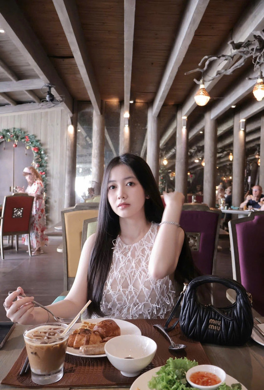 Nguyễn Ngọc Vy Linh