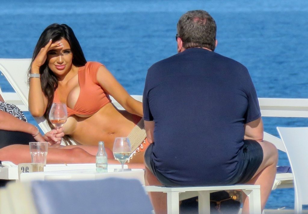 Chloe-Khan-upskirt-STARS-com-1024x683-25