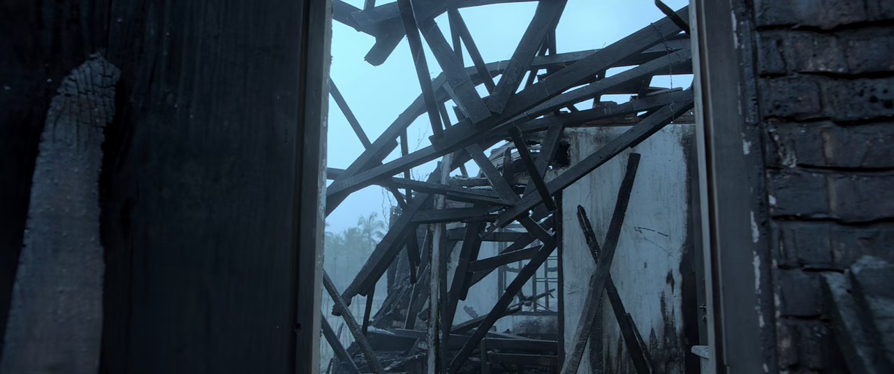 Minnal-Murali-2021-NF-WEBRip-Hindi-Malayalam-720p-10bit-HEVC-AAC-5-1-ESub-mkv-0004