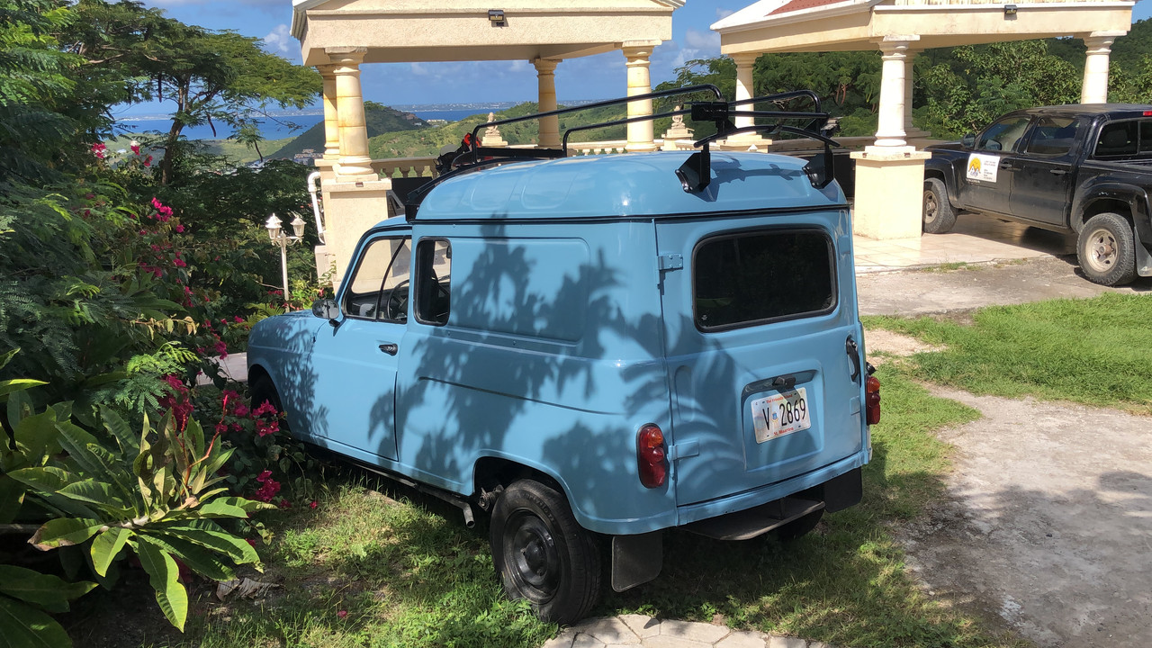 BCFFA298-20A6-4A06-A011-8E21D8F85374