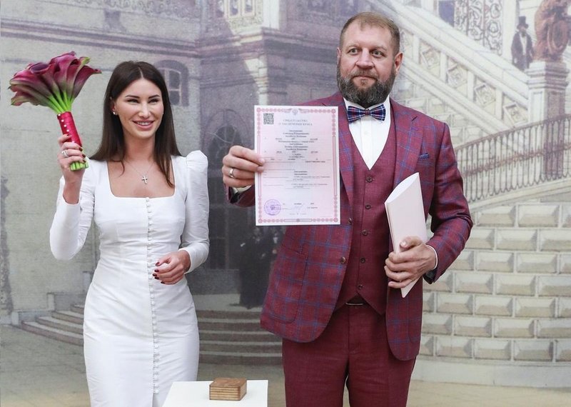 Александър Емеляненко: Жена ми ще ме напусне, ако се напия отново