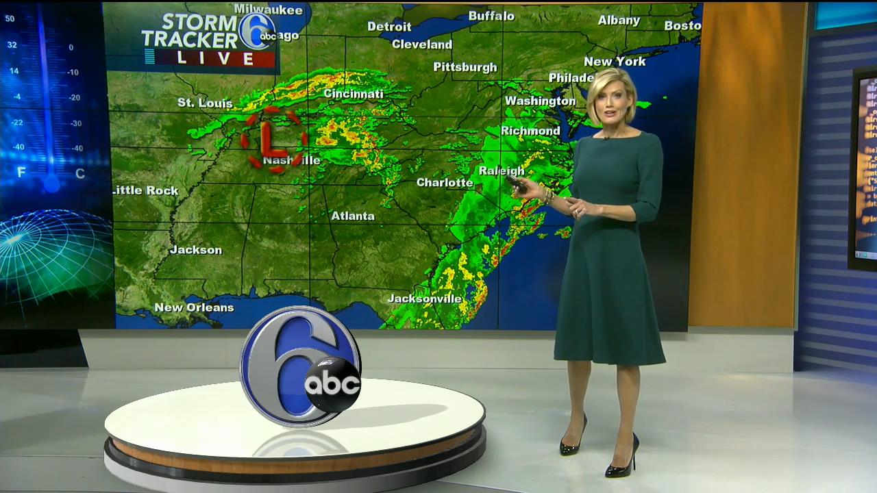 04 January - 23.00.00 - Eyewitness News at 6. Local news, sports
