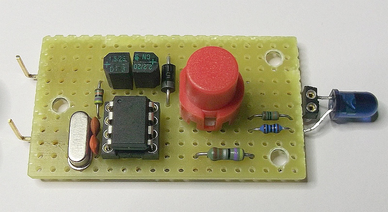 [Bild: DAT-Secret-Key-Sender-3-mit-ATtiny25-004.jpg]