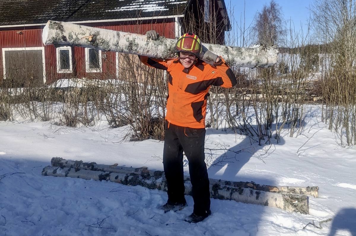 AFCCDF45-47E9-498B-BD3A-25A50359F116