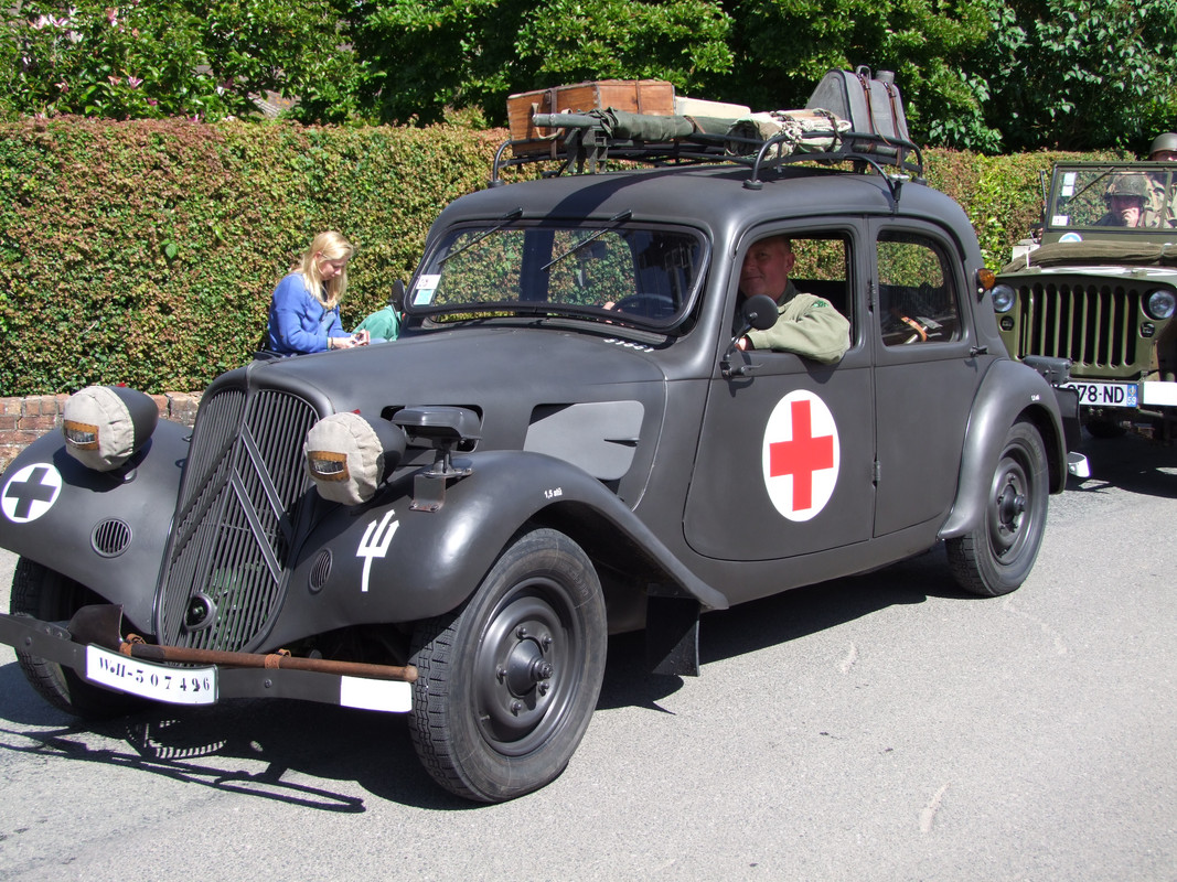 7C 37 Croix Rouge grise WH307426 1 - n° 97411