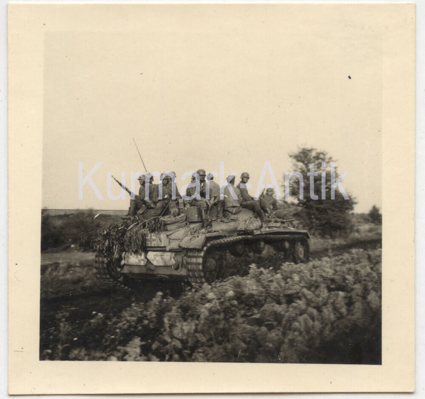 Q839 Foto Wehrmacht Russland Panzer Grenadier auf Stug Sturmgeschütz combat !