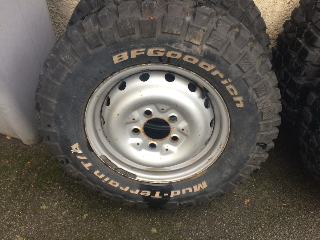 34B27C3B-16B7-4A5A-BF27-EF6073F18F4D