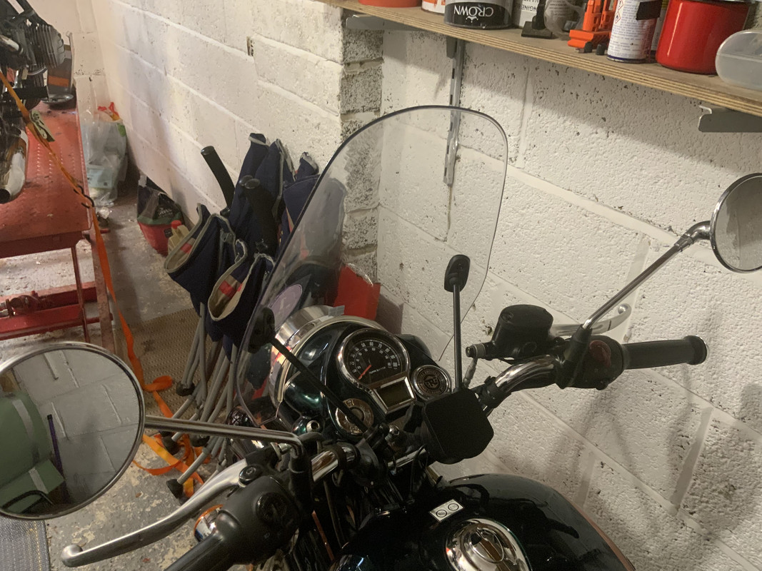 Clear Touring Windshield For Royal Enfield Meteor 350 – Pre-drilled With Hardware