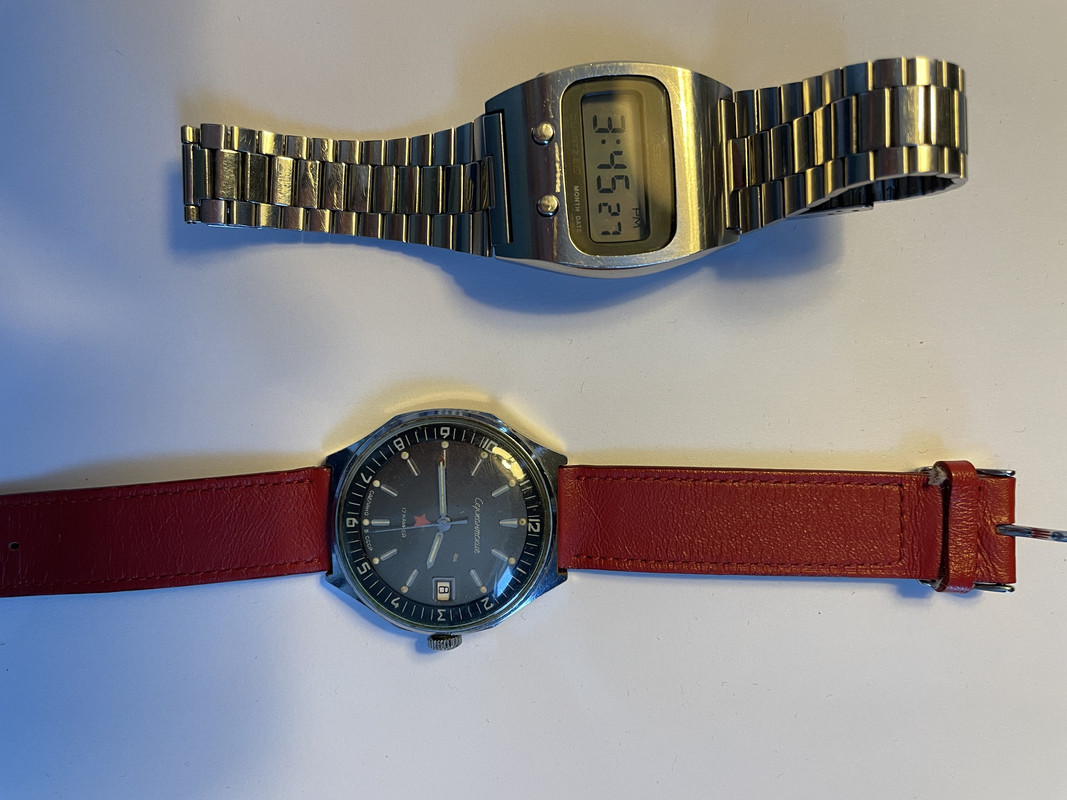 Un post qui référence les montres de brocante... tome VII - Page 19 IMG-3895