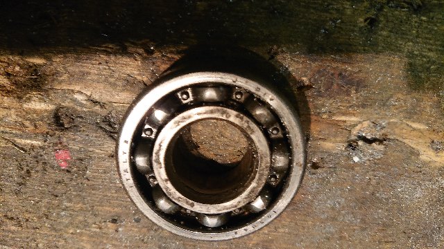 rear hub bearing  DSC-1529
