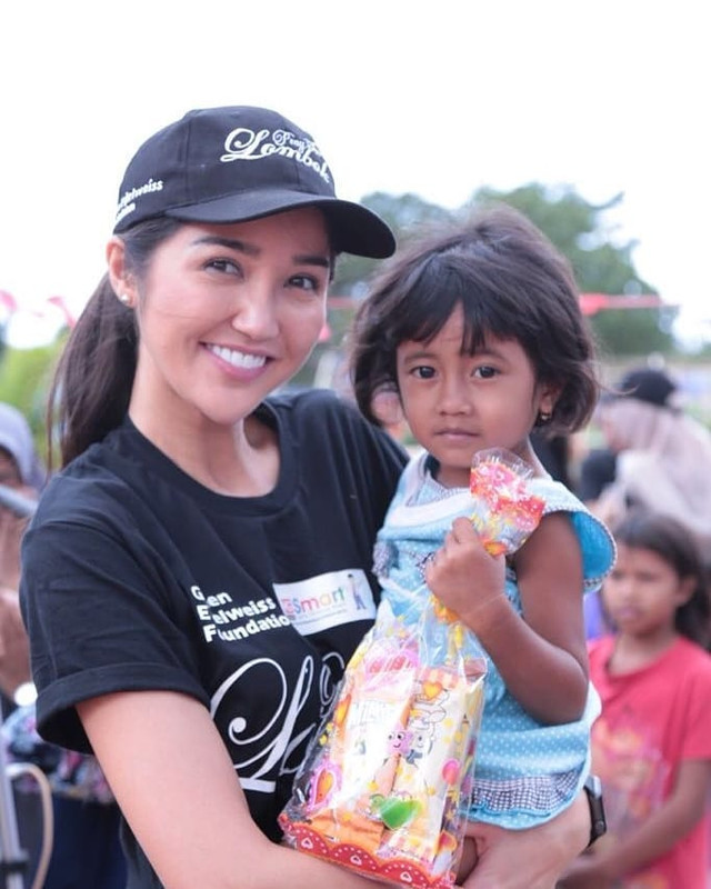 8 Potret menawan Sonia Fergina, sang Puteri Indonesia 2018