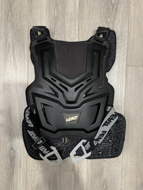 C32B12E8-B647-4CBE-8753-B490E7B510FB