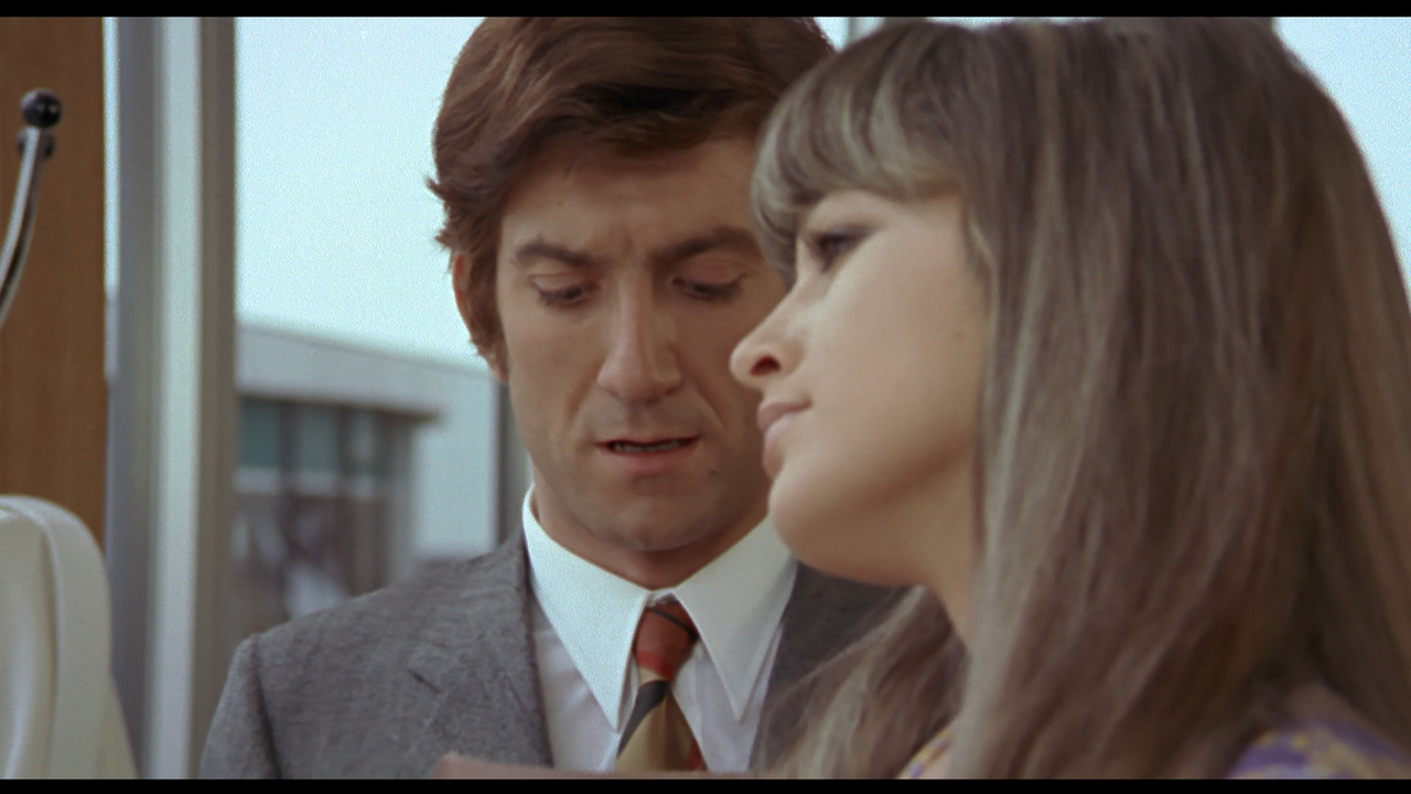 00002.m2ts_snapshot_00.06.56_[2021.04.11_13.13.40]