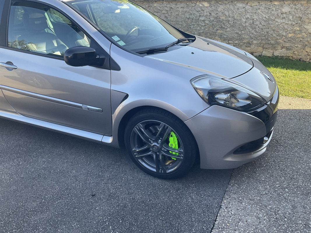 DAD59F2B-EB6C-4F5F-B836-E1917E30F657