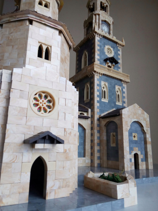 06 — Postimages