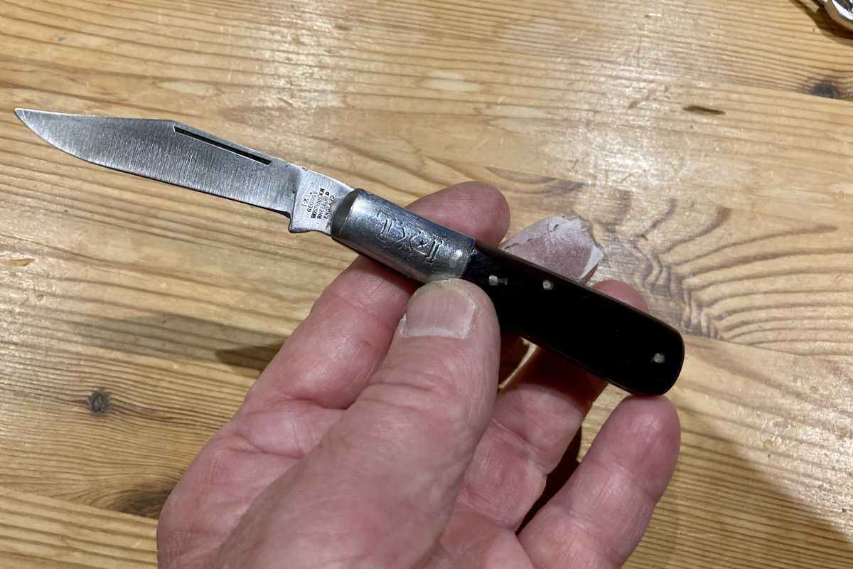 0EB9AF6C-7A51-4A5A-B0A0-09C9129ADCA1