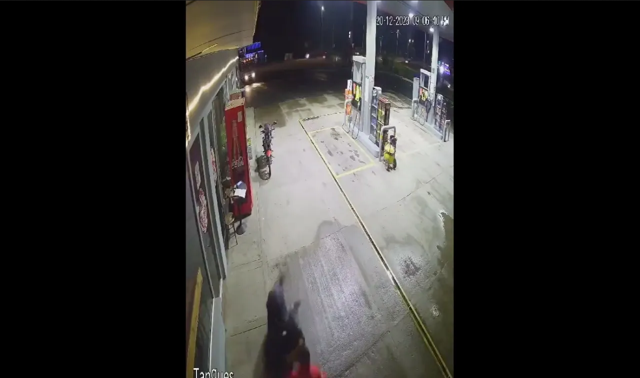 Perrita ataca a un asaltante y salva una gasolinera: Video