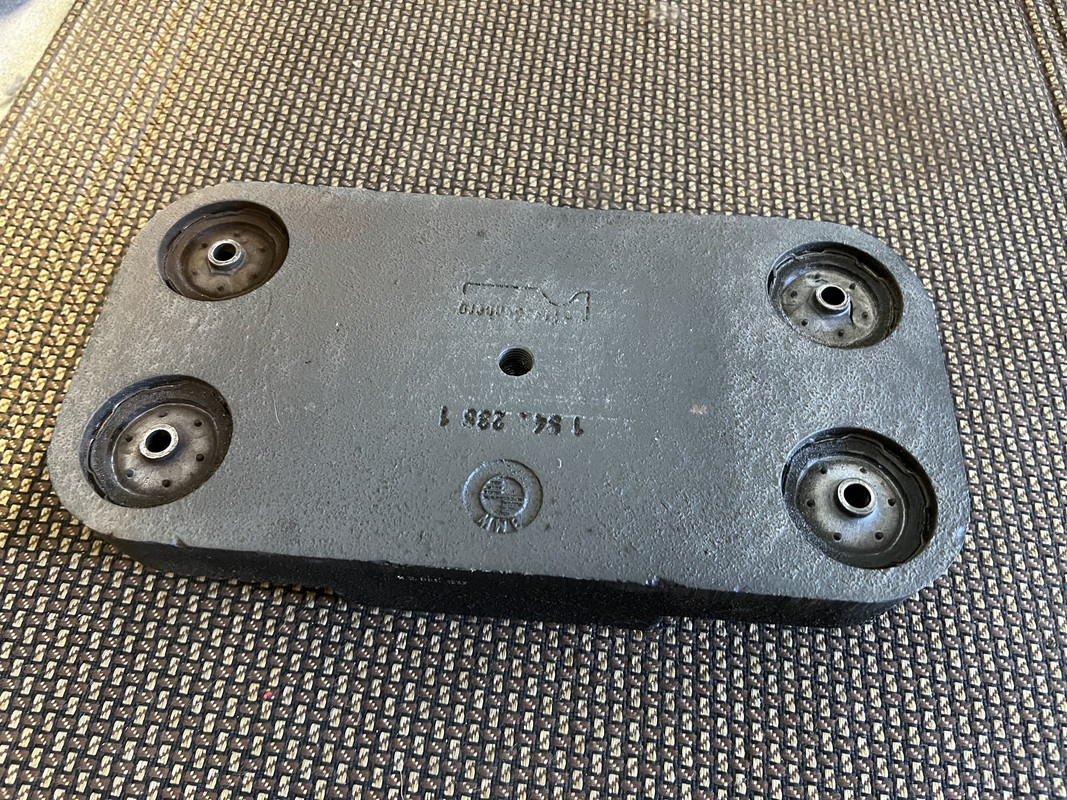 5E3F0910-01F5-4EEF-B01D-469185FEFDD1