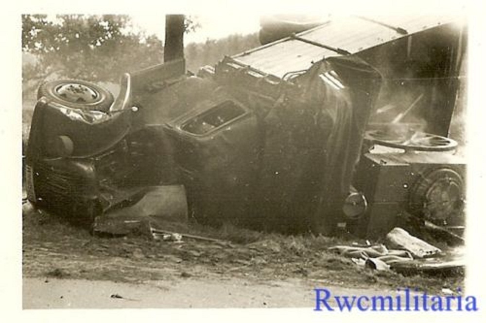 KO'd Wehrmacht Lkw Truck (WH-105035)  Field Kitc