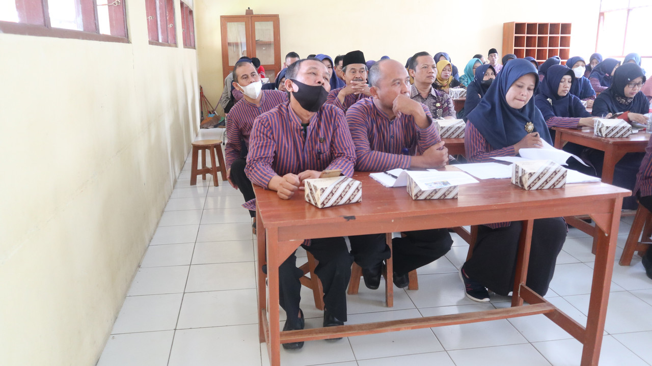 IMG-1983