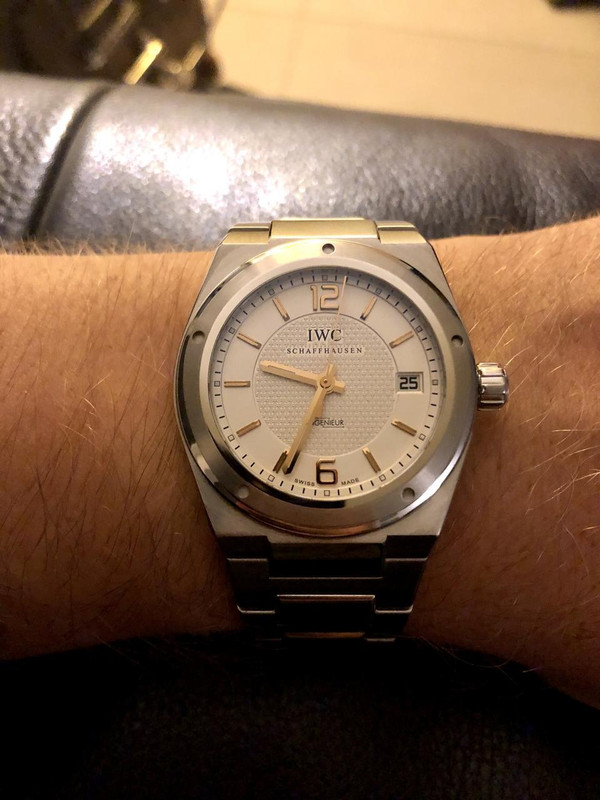 IWC 3228 A967-BAC4-EEB4-4-E2-F-95-F2-603-D9-B578434