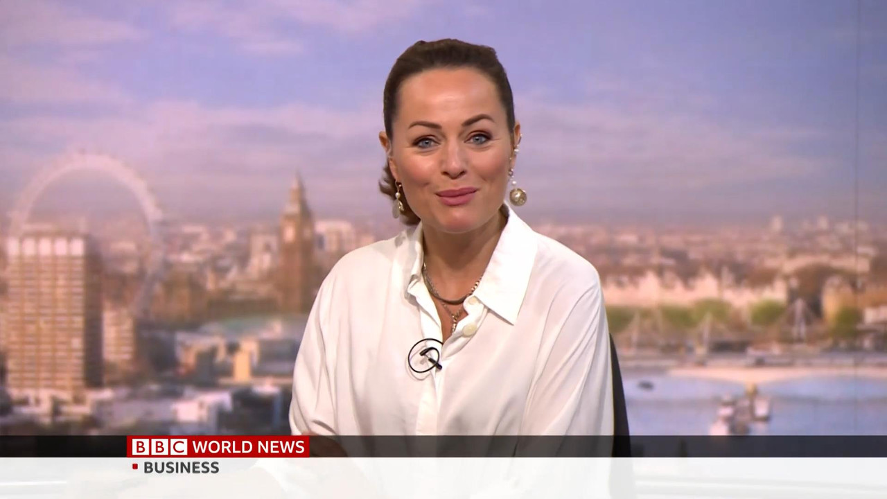 09.10 - 06.00.00 - BBC World News. News. Reporting on the day's inter....ts_snapshot_27.29_[2021.09.