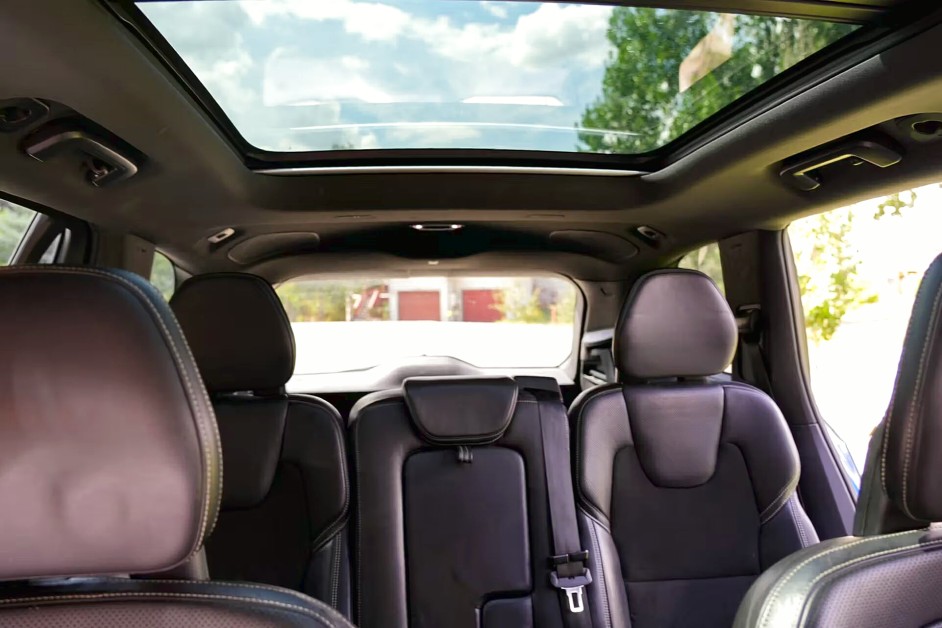 Vehicle thumbnail 9