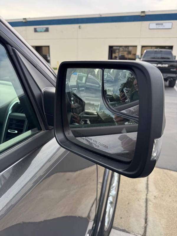 Vehicle thumbnail 26