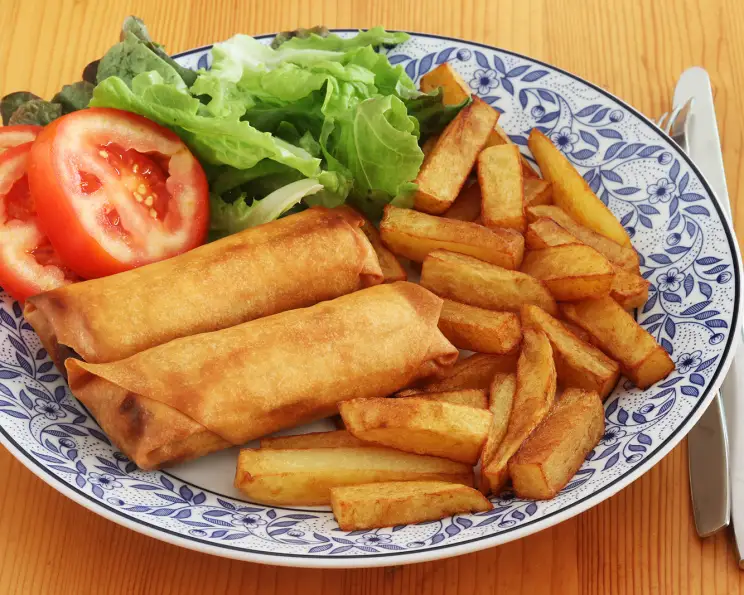 Veg Rolls With Chips
