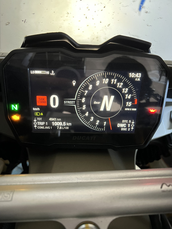 91E48D7D-320E-40EE-917E-A2601F2712FC